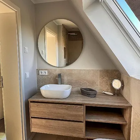 Land In Sicht * Лист